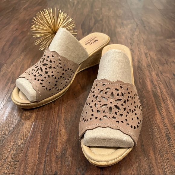 Spring Step Wedge Sandals Estella in Beige Size 10 (EU41) - Picture 3 of 10